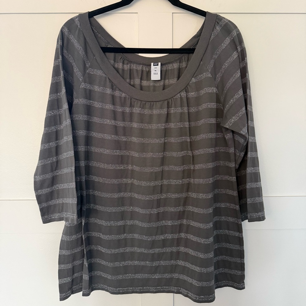 GAP 3/4 Sleeve Scoop Neck Top in Gray and Silver Sparkle Stripes - XL